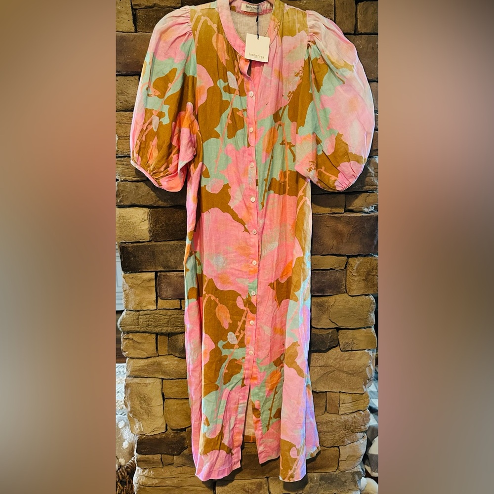 NWT Lanhtropy Floral Puff Sleeve Dress! SZ Small